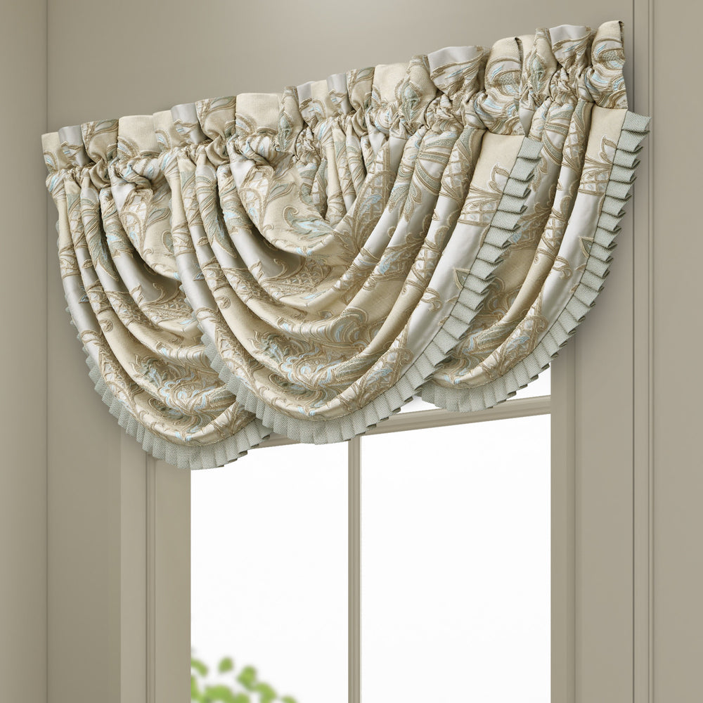 Stylish Valances | J. Queen New York