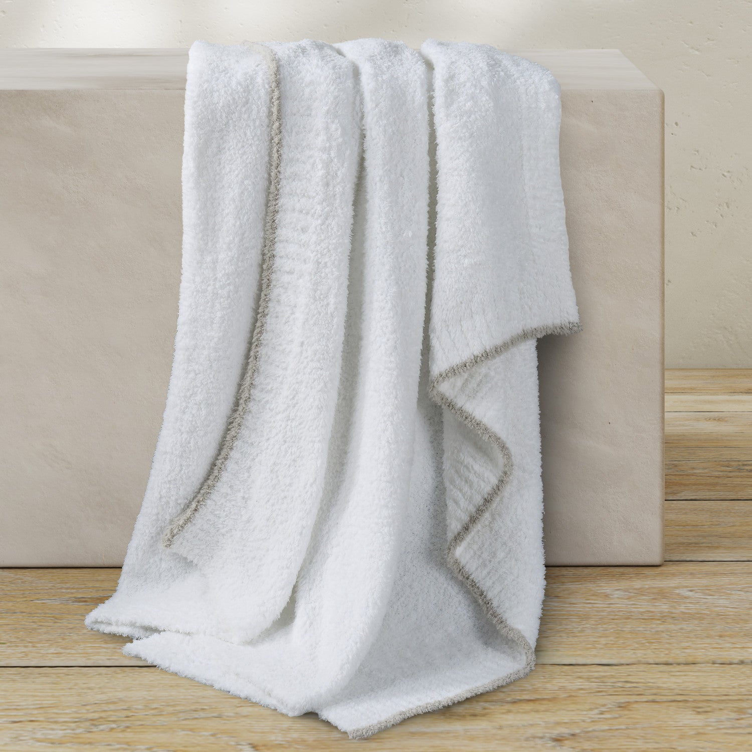 Sahara Throw – J. Queen New York