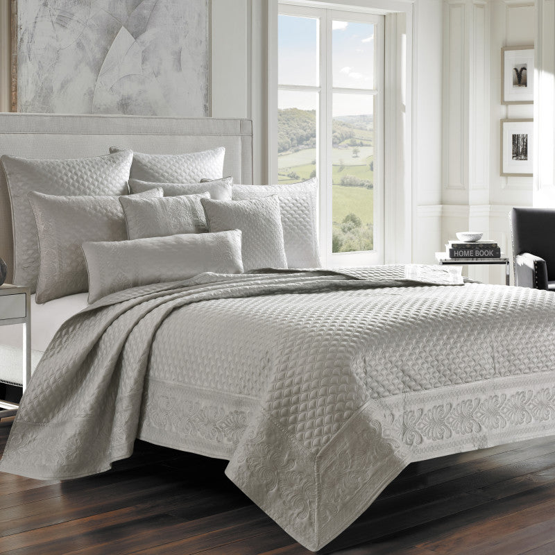 Elegant Quilts/Coverlets J. Queen New York