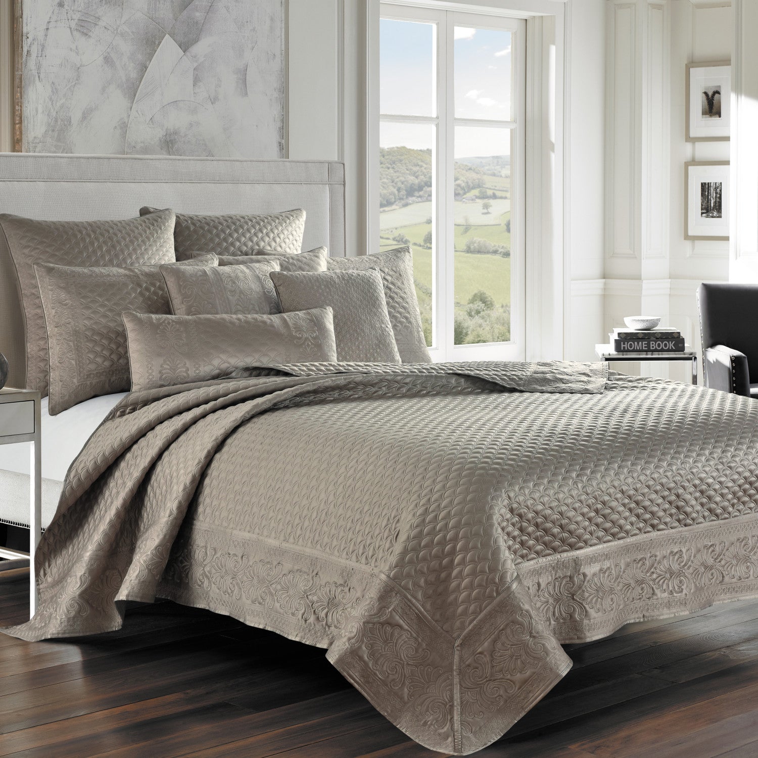 Lyndon Coverlet – J. Queen New York