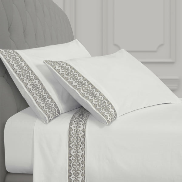 J. Queen New York Majestic Embroidered Sheet Set, Queen, Gold